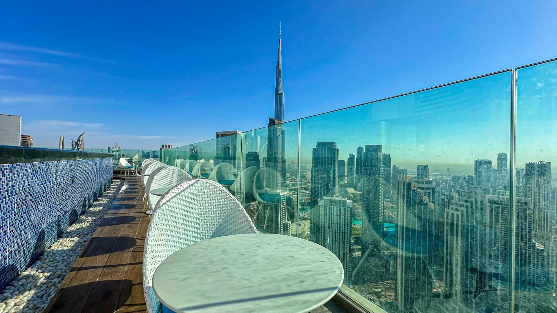 Апартаменты Full Burj Khalifa View Lux 2Bedroom With Rooftop Pool Central Location In Paramount Hotel Midtown Дубай
